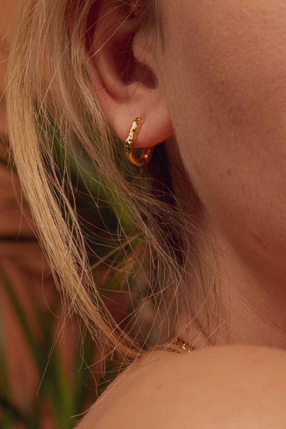 BORA TEXTURED OVAL HOOPS