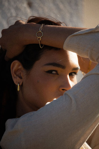 STATEMENT-OVAL-GOLD-HOOPS