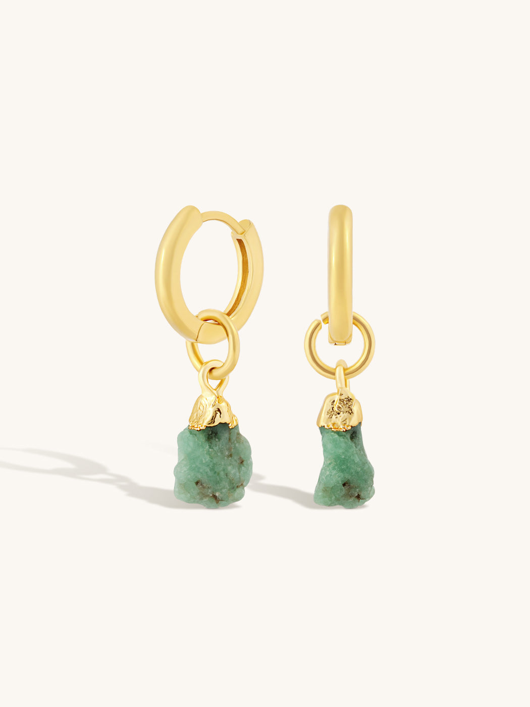mohica-raw-emerald-hoop-flat