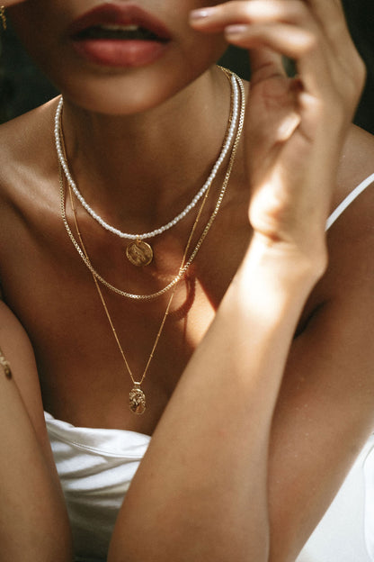layered minimal gold chain box